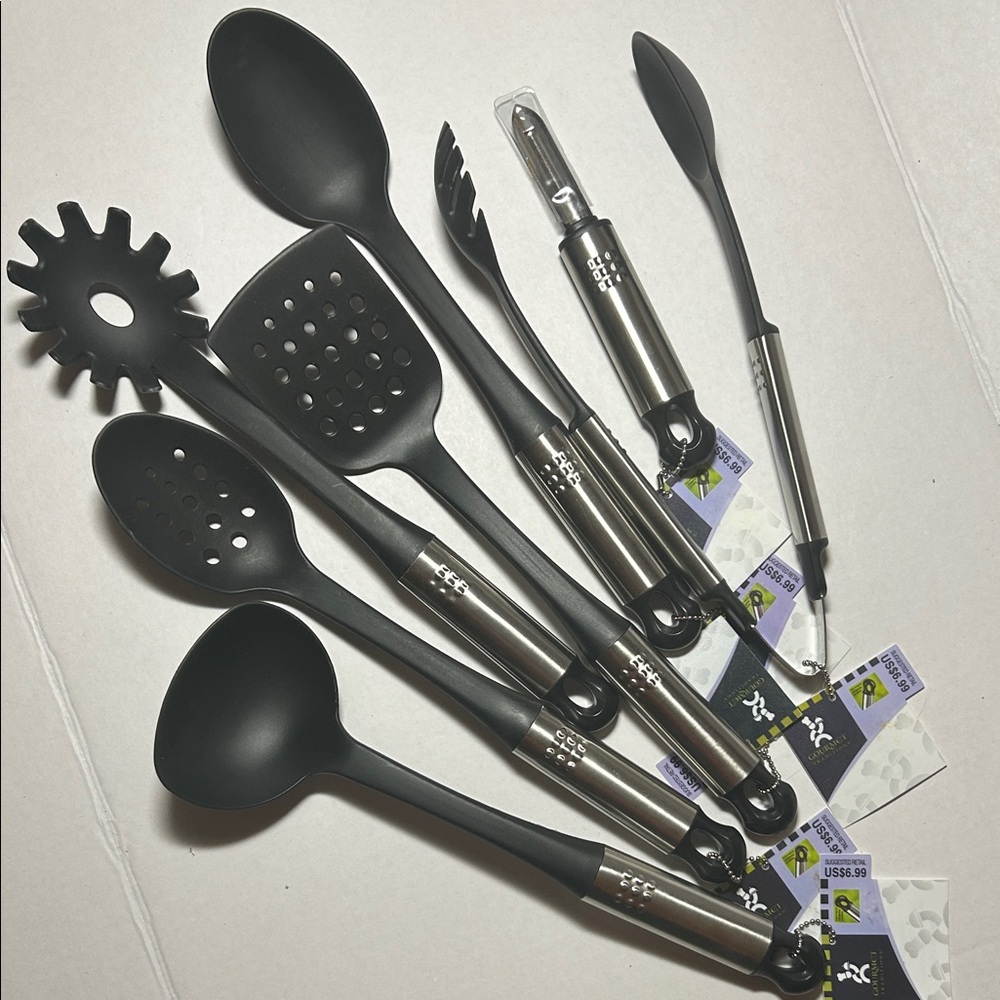 Gourmet Traditions Stainless Steel & Black 7 piece Kitchen Utensil Set - NWT $28
